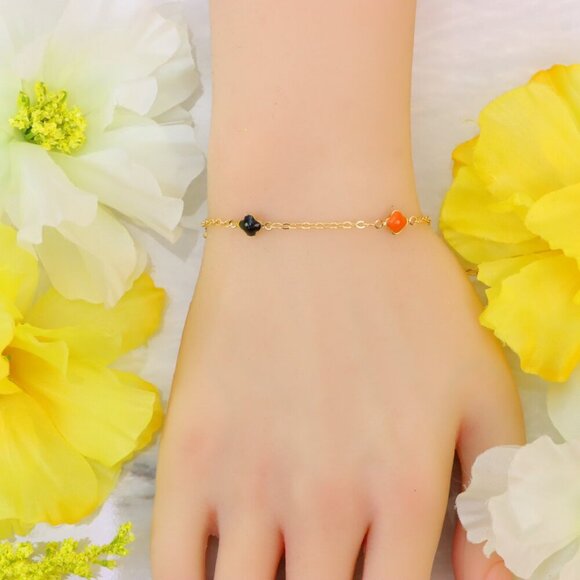 Minimalist Bracelet, Sleek & Modern Design, Women’s Fashion, YC110336-B - Picture 2 of 10